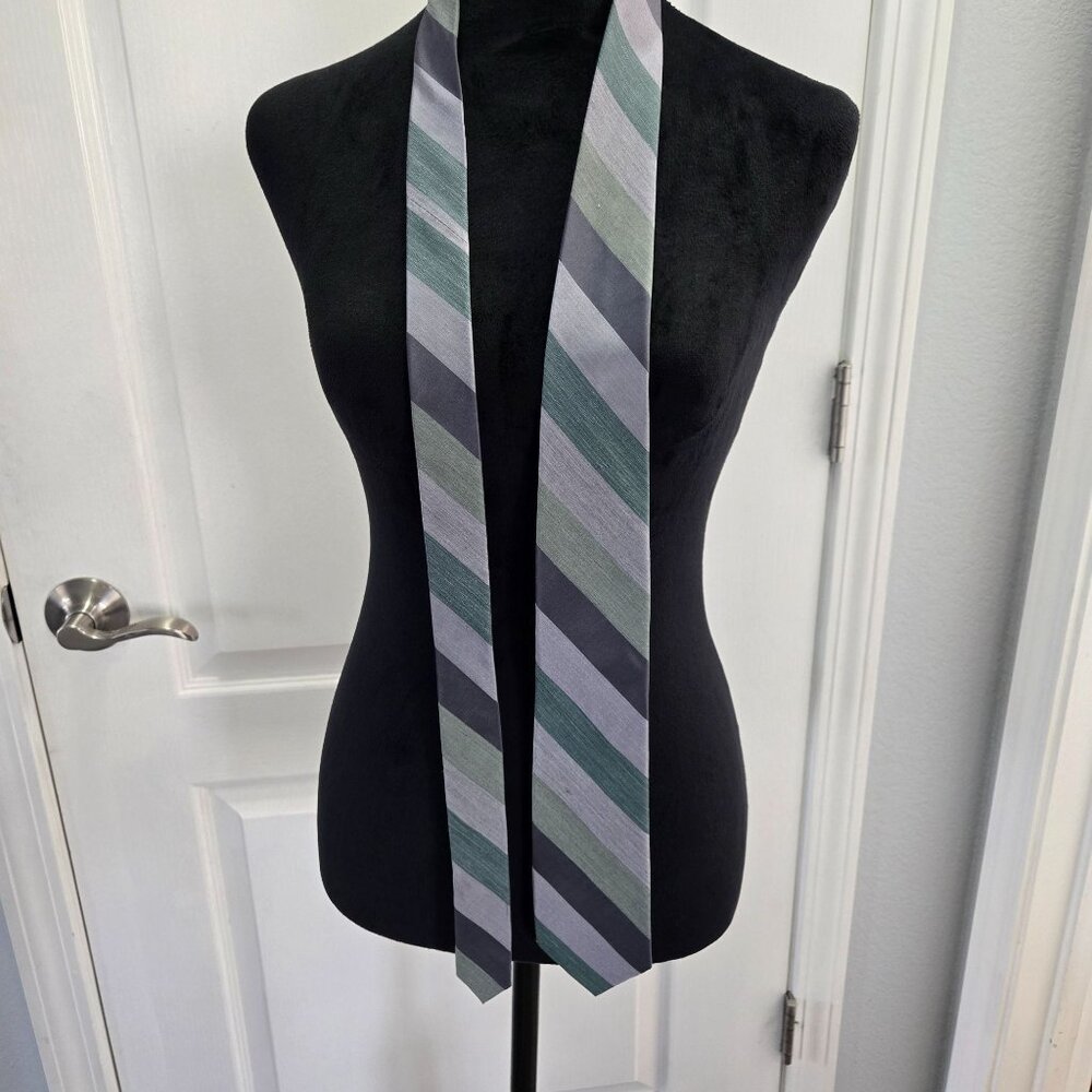 Ryan Seacrest Distinction Striped Neck Tie Gray & Green Silk Blend